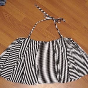 SUPER CUTE FLOUNCE TWO-PIECE BATHING SUIT